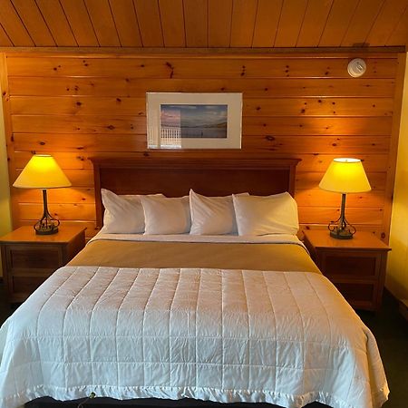 לייק ג'ורג' Lake Crest Inn מראה חיצוני תמונה