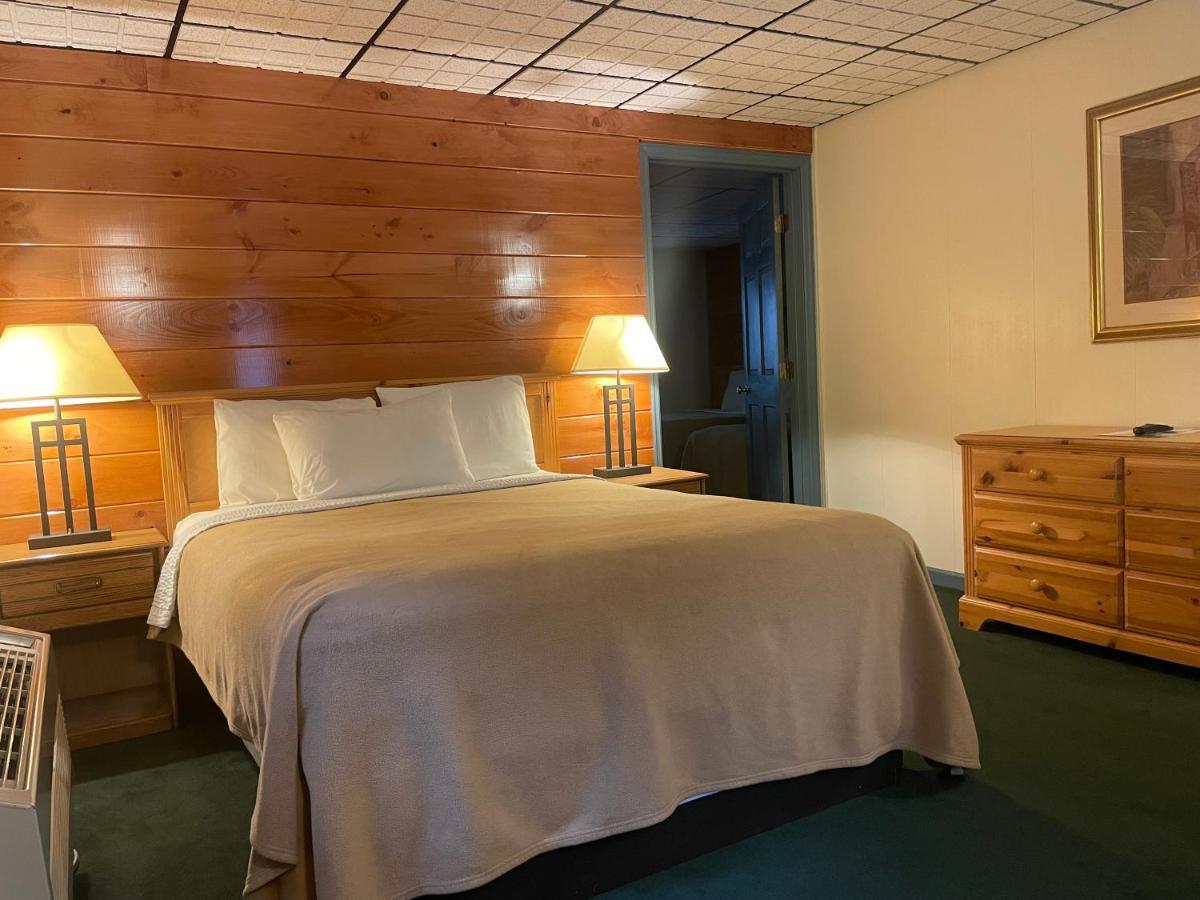 לייק ג'ורג' Lake Crest Inn מראה חיצוני תמונה