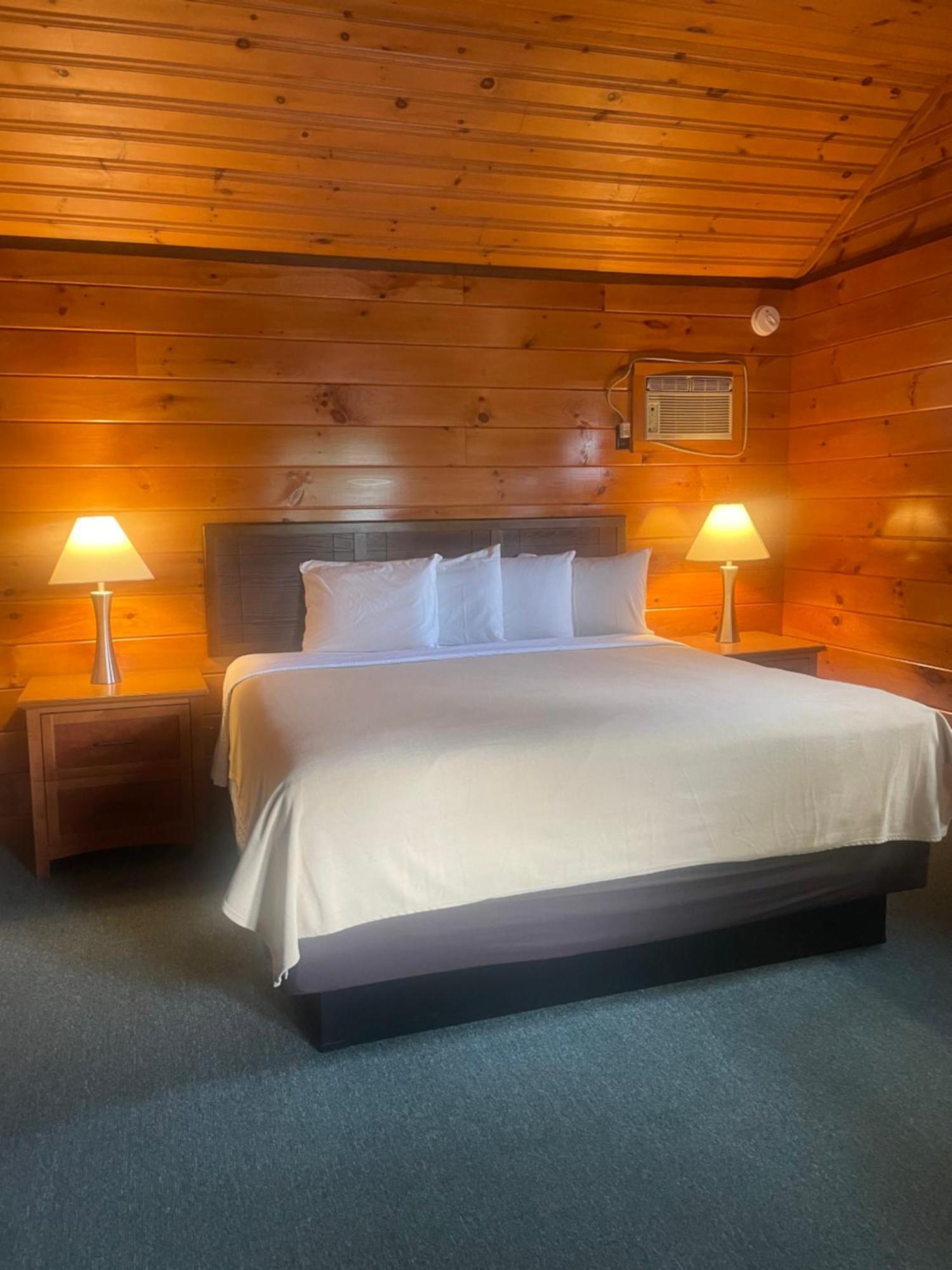 לייק ג'ורג' Lake Crest Inn מראה חיצוני תמונה