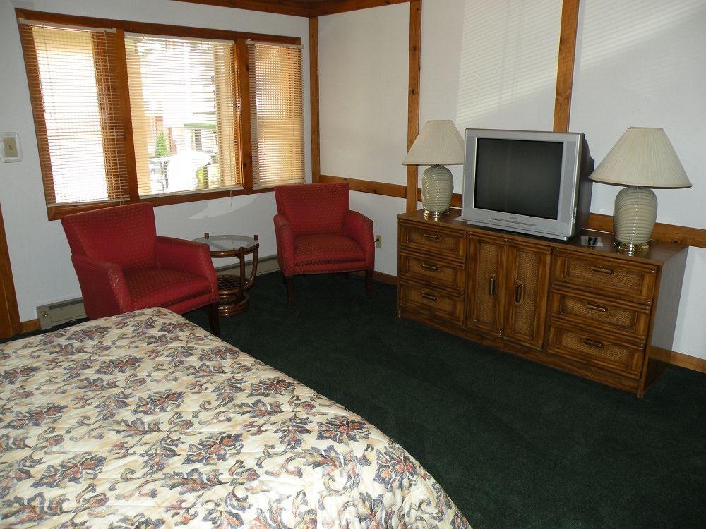 לייק ג'ורג' Lake Crest Inn מראה חיצוני תמונה