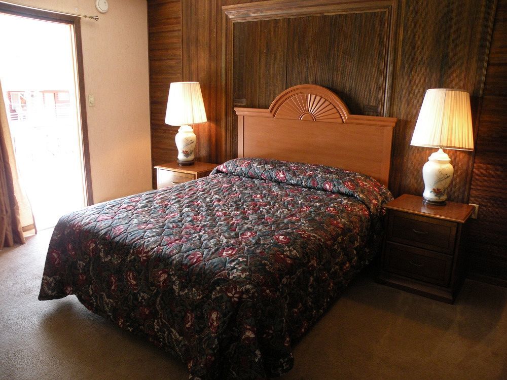 לייק ג'ורג' Lake Crest Inn מראה חיצוני תמונה