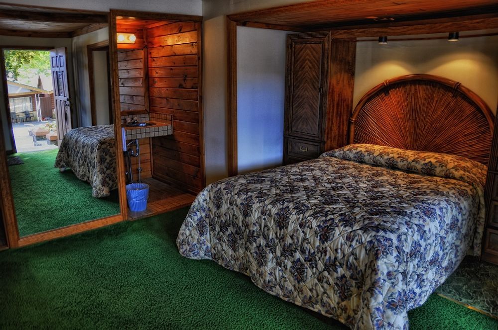 לייק ג'ורג' Lake Crest Inn מראה חיצוני תמונה