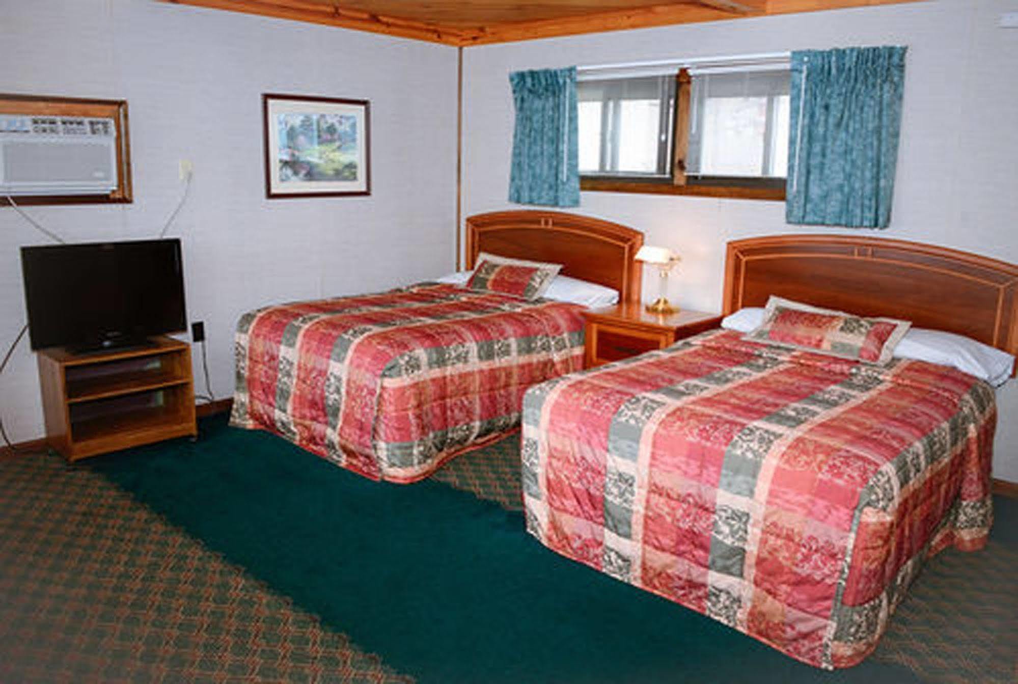 לייק ג'ורג' Lake Crest Inn מראה חיצוני תמונה